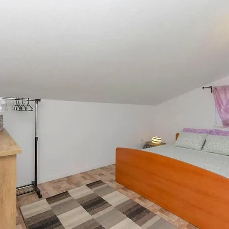 Fortuna In Pirovac, Close To The Seabeach Apartment *