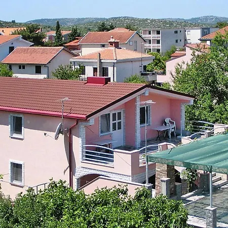 Apartment Fortuna In Pirovac, Close To The Seabeach